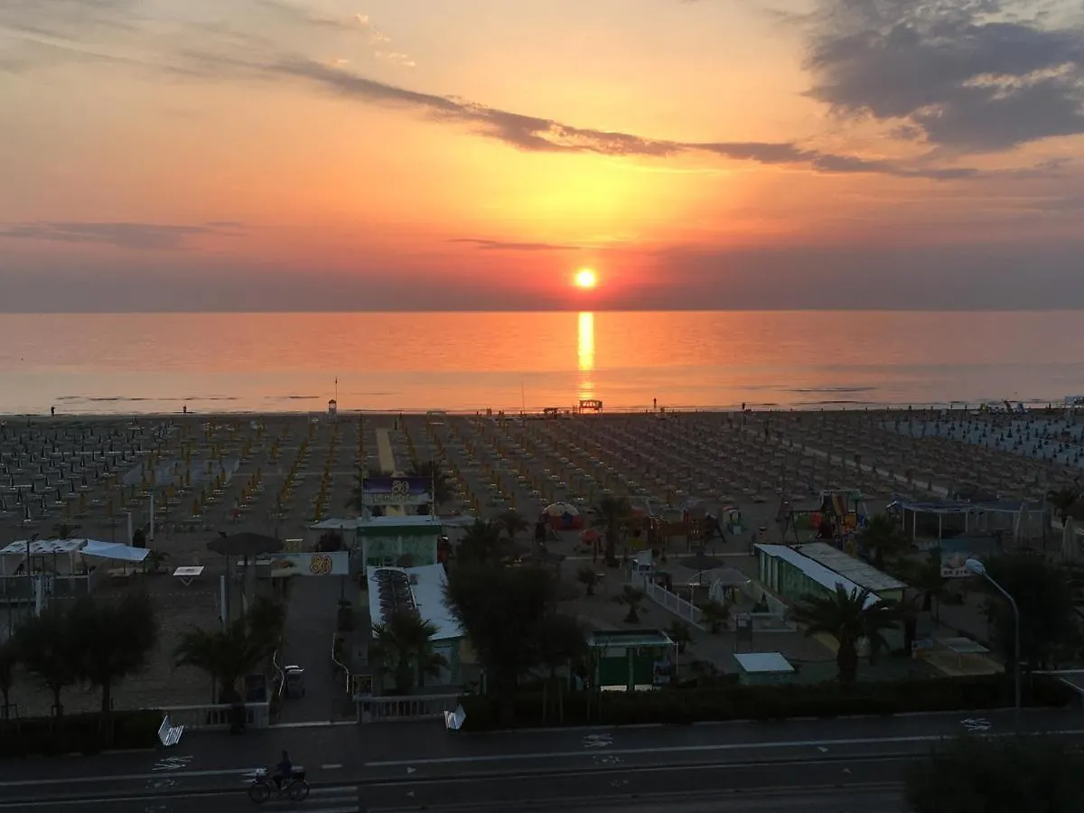 Your Home On The Beach Rimini Apartment